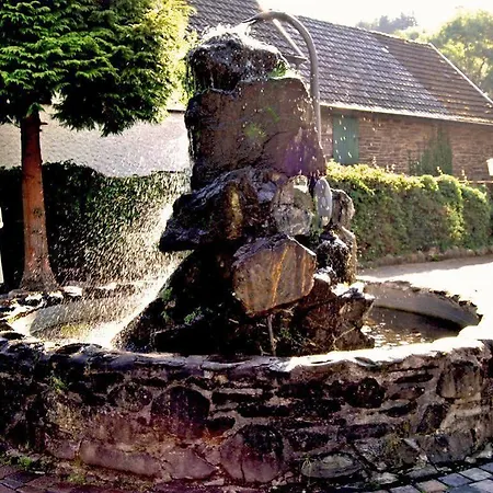 Waldhotel Im Wiesengrund 3*