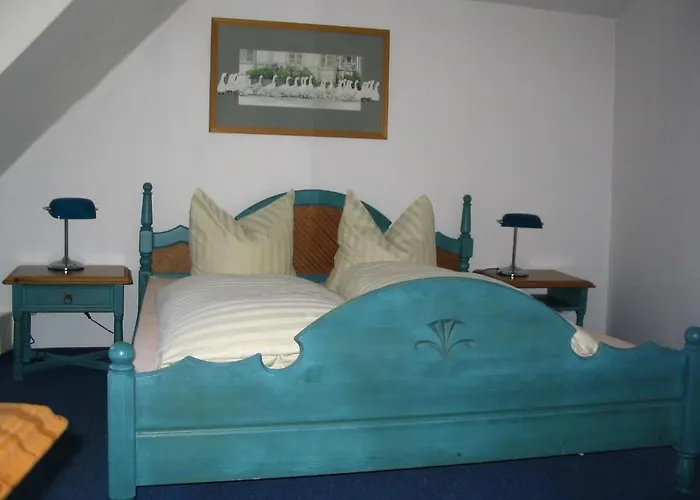 Waldhotel Im Wiesengrund 3*